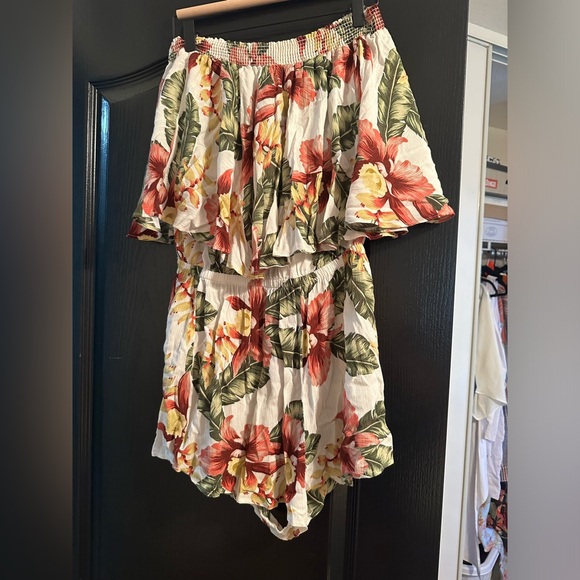 Show me your Mumu Romper lightly worn size large - Picture 3 of 4